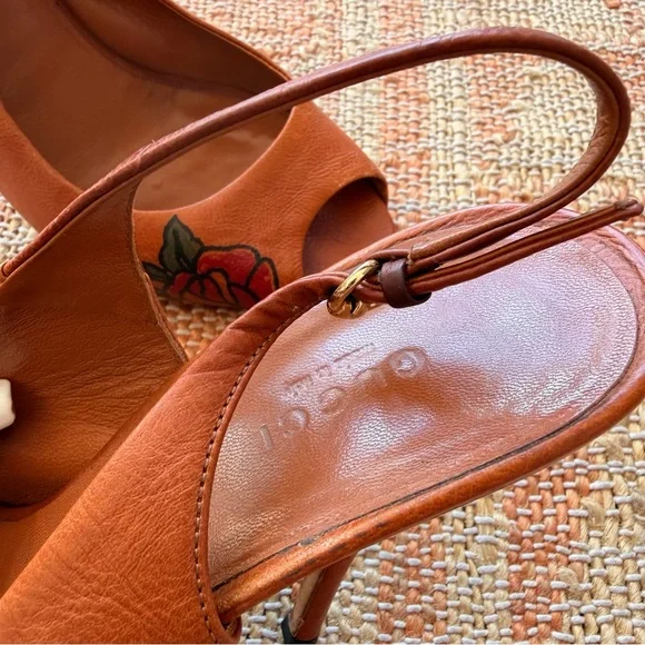 GUCCI Pioneer Fiore Rose Tattoo Leather Slingback Vintage Heels Size 7.5 - Picture 11 of 12